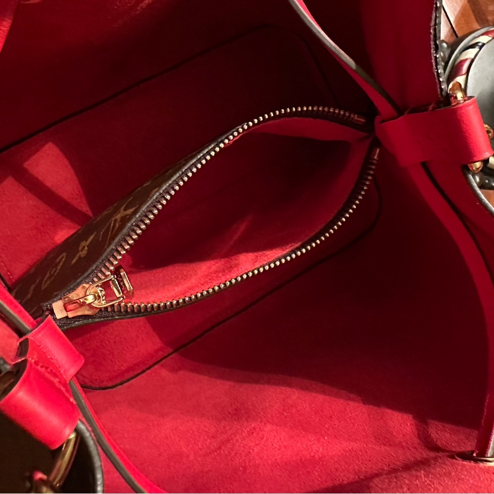Louis Vuitton Brown and Red Monogram Shoulder Bag - Picture 6 of 8